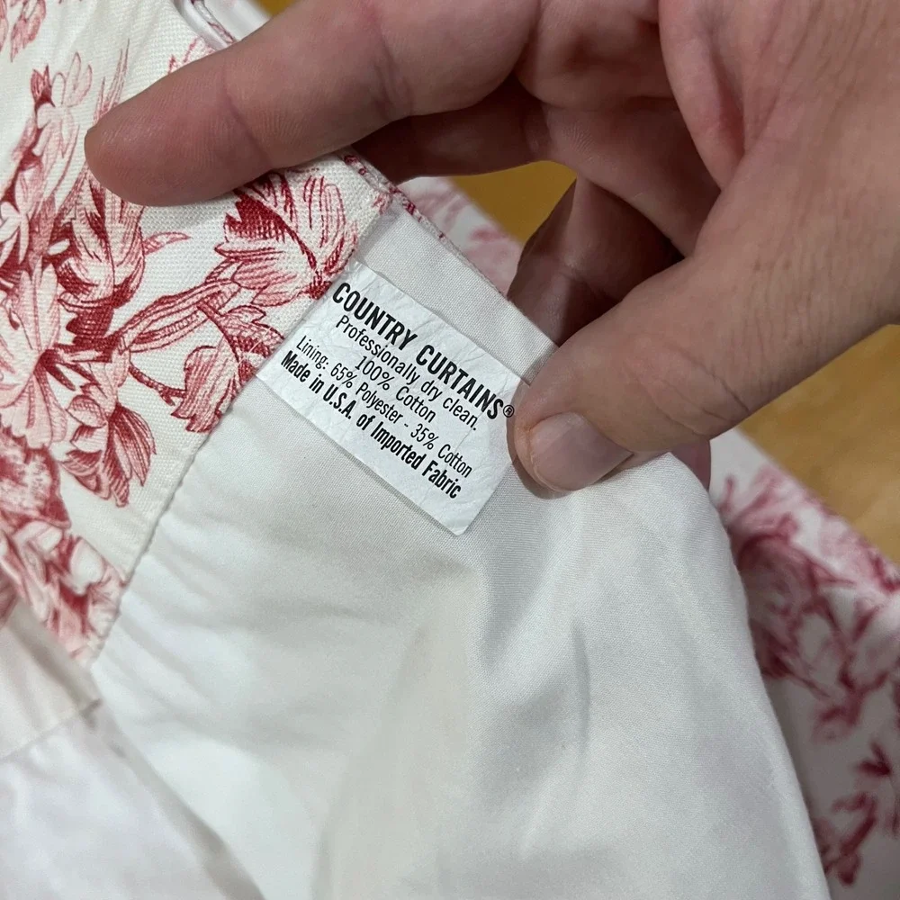 Vtg Country Curtains Red White‎ Toile Valance French Country Pastoral 52x19 USA